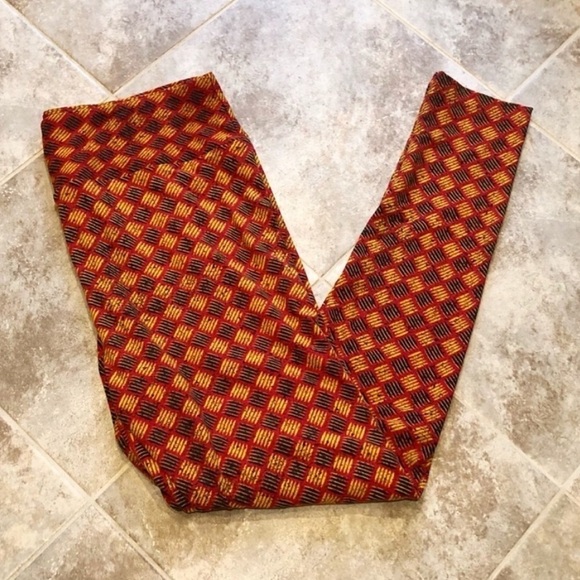 LuLaRoe tall & curvy colorful patterned le… - Picture 1 of 8